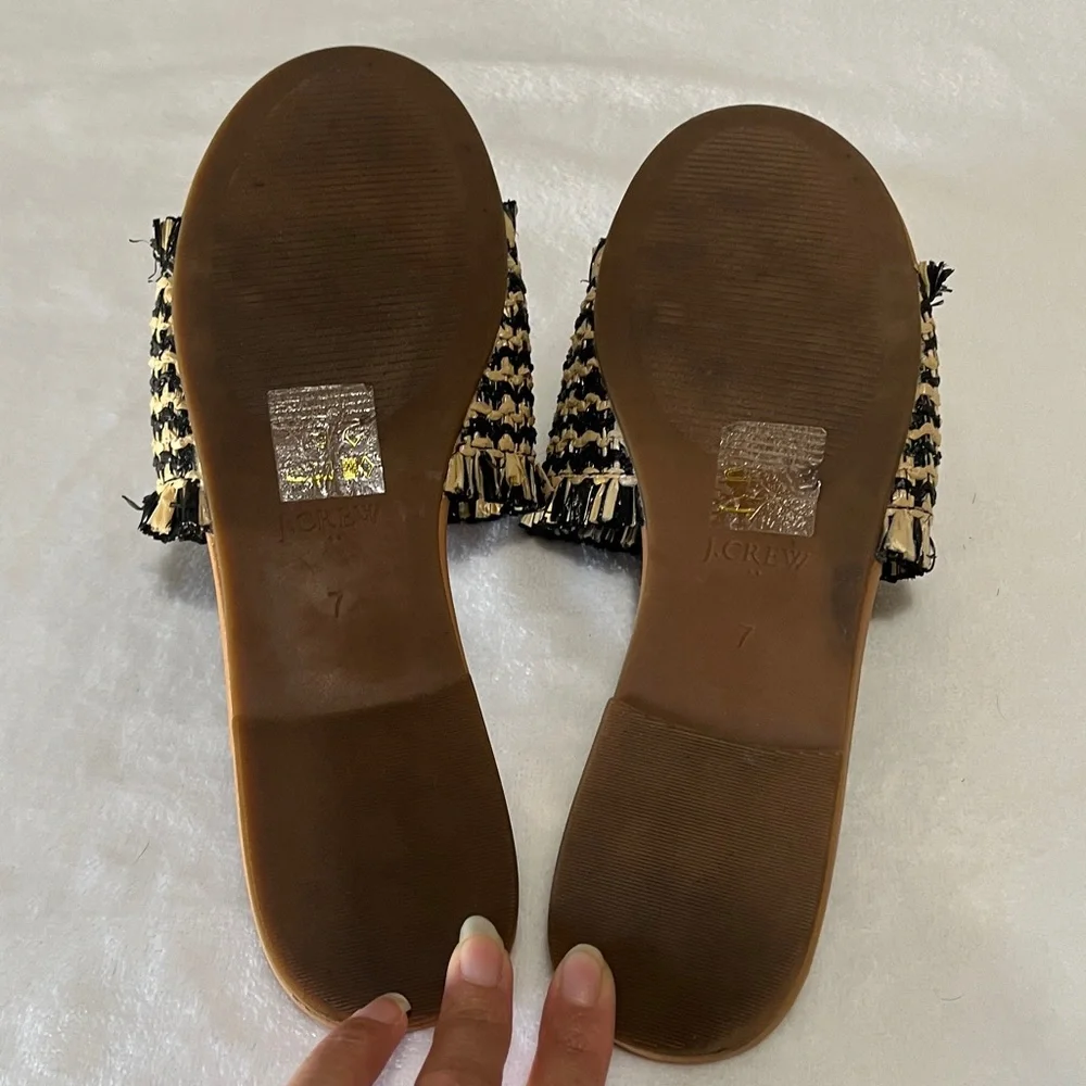 J Crew size 7 Raffia woven black and cream slide sandals